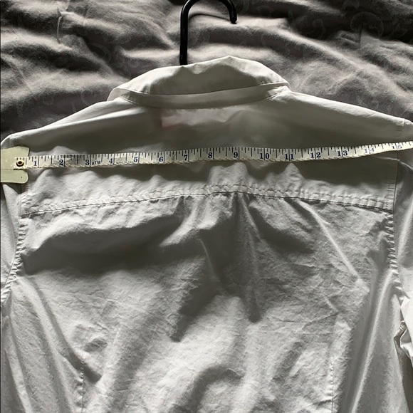 Izod white button down collared blouse size Large - Picture 4 of 8